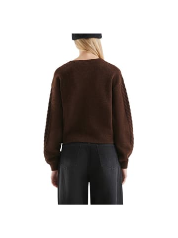 Q/S designed by Pullover in Braun