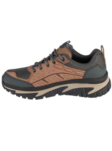 Skechers Skechers Arch Fit Road Walker in Braun