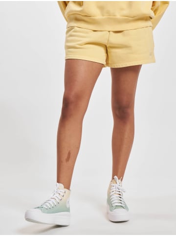 Levi´s Sweat Shorts in saturated yellow