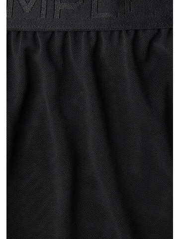 Street One Rock in Black