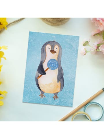 Mr. & Mrs. Panda Ansichtskarte Pinguin Lolli ohne Spruch in Eisblau