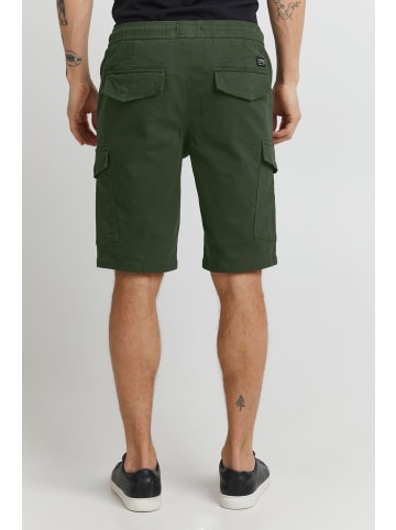 11 Project Cargoshorts PRGarikko in Grün