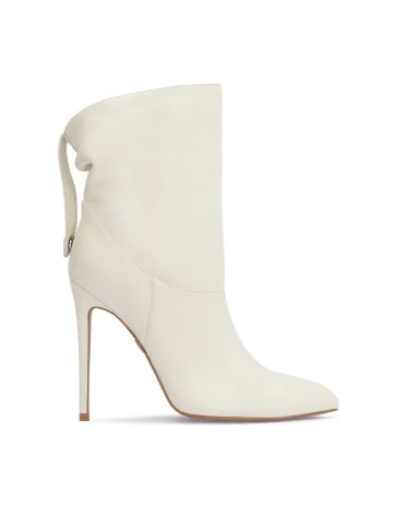 Kazar Boots in Creme