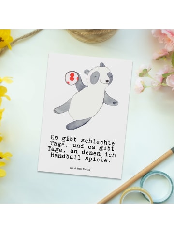 Mr. & Mrs. Panda Grußkarte Panda Handball spielen mit Spruch in Weiß