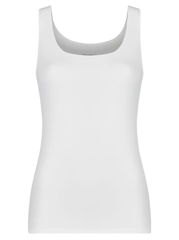 Nina von C. Achseltop in weiss
