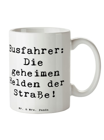 Mr. & Mrs. Panda Teetasse Spruch Busfahrer Helden mit Spruch in Weiß