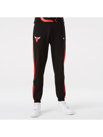 NEW ERA Jogginghose NBA Chicago Bulls Team Logo in schwarz / rot