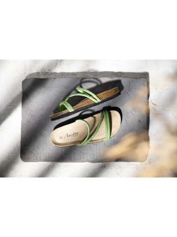 Aniston SHOES Pantolette in grün