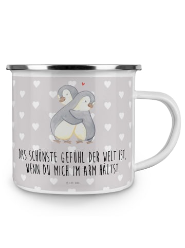 Mr. & Mrs. Panda Emaille Tasse Pinguine Kuscheln mit Spruch in Grau Pastell