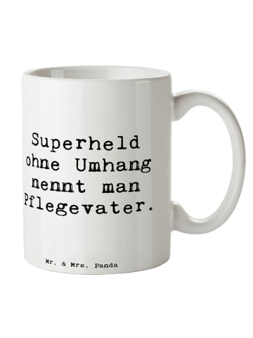Mr. & Mrs. Panda Becher Spruch Pflegevater Held mit Spruch in Weiß