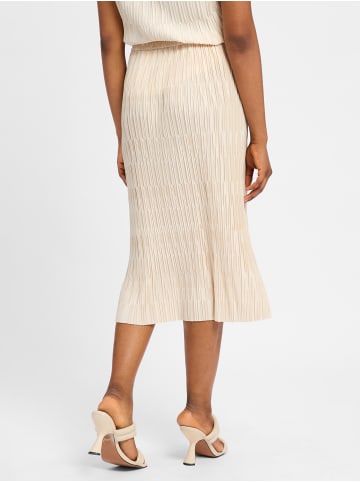 Someday Rock Oture in sand