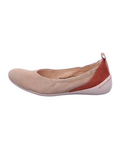 Think! Ballerinas in beige