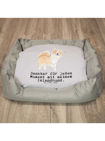 Mr. & Mrs. Panda Hundesofa Islandhund Moment mit Spruch in Grau Pastell