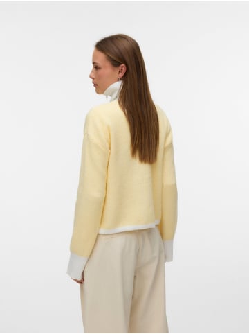 Vero Moda Strickjacke in Snow White 2