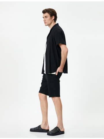 KOTON Shorts in Schwarz
