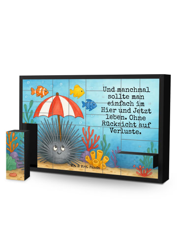 Mr. & Mrs. Panda Adventskalender Seeigel Design mit Spruch in Weiß