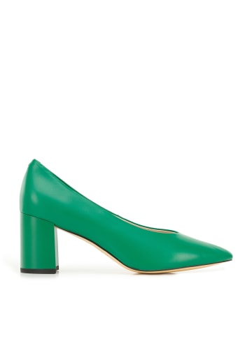 Wittchen Leather pumps in Green