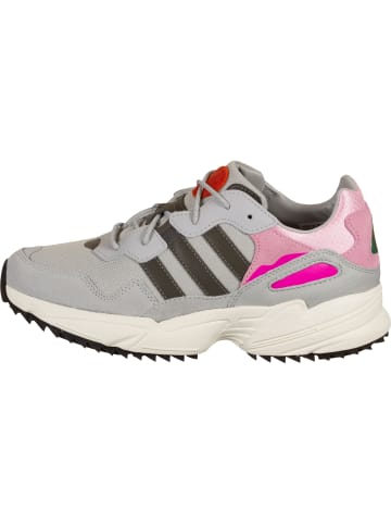 adidas Sneaker in grey two/trace grey