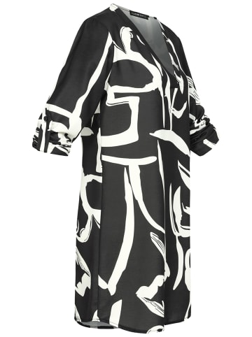 Cloud5ive Cloud5ive Kleider in black