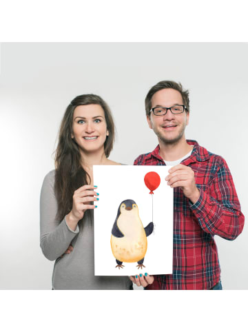 Mr. & Mrs. Panda Poster Pinguin Luftballon ohne Spruch in Weiß