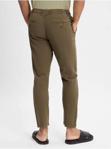 Lindbergh Chino in oliv - 0001