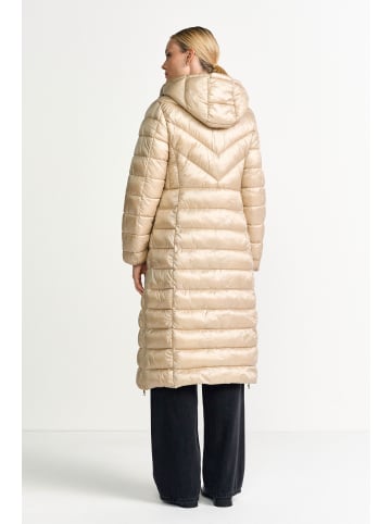 Rich & Royal Mantel in beige