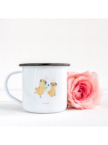Mr. & Mrs. Panda Teetasse Mops Verliebt ohne Spruch in Weiß