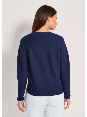 MADELEINE Strickjacke mit V-Ausschnitt in nachtblau