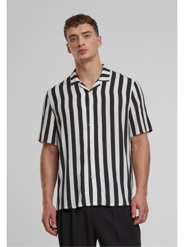 Urban Classics Urban Classics in black/offwhite