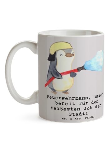 Mr. & Mrs. Panda Kaffeebecher Feuerwehrmann Held mit Spruch in Grau Pastell