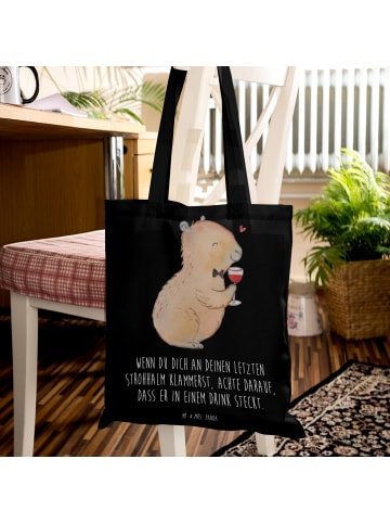 Mr. & Mrs. Panda Tote Bag Capybara Wein mit Spruch in Schwarz