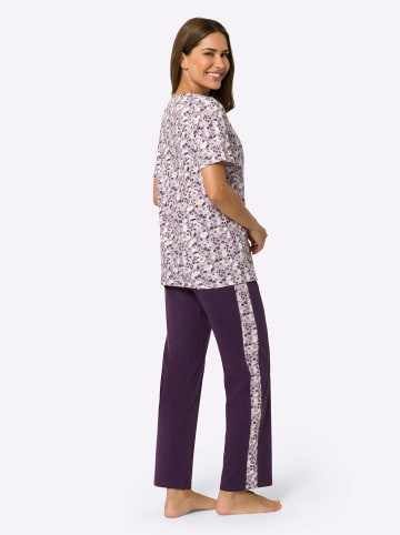 Sieh an! Schlafanzug in flieder-traube-bedruckt