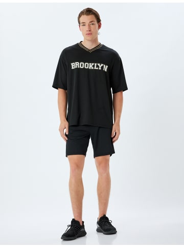 KOTON T-shirt in Schwarz