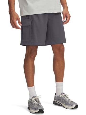 Under Armour Sportshorts "Vibe Woven Cargo Shorts" in Grau