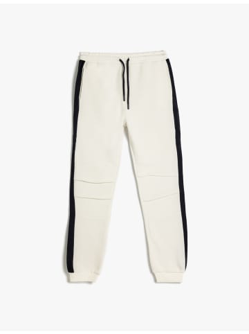 KOTON Sweathose in Ekru