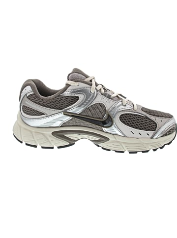 Nike V5 RNR Sneaker low Grau