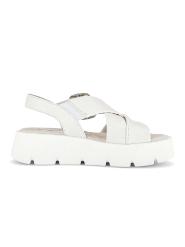 Gabor Plateau Sandalen in creme