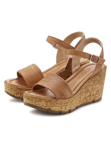 LASCANA Sandalette in camelfarben