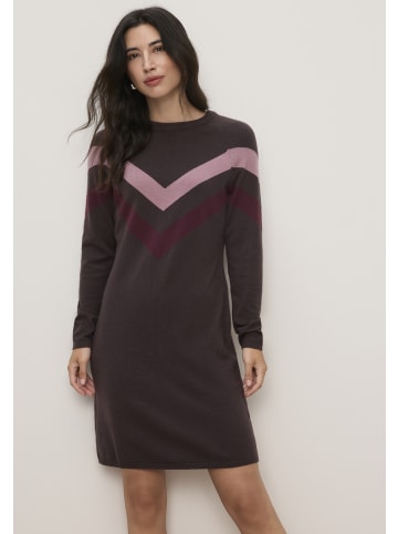 Tamaris Strickkleid in braun bordeaux gemustert