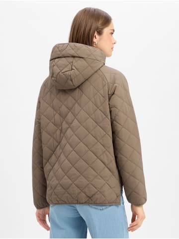 Derbe Jacke Quiltby short in taupe - 0002