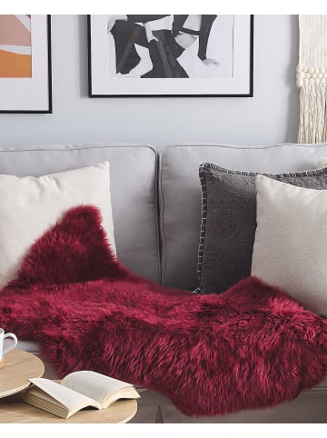 Beliani Schaffell ULURU in Rot - (W) 65 x (H) 8 x (L) 100 cm