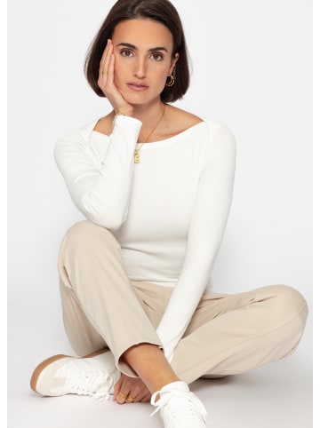 SASSYCLASSY Langarmshirt mit U-Boot Ausschnitt in Offwhite