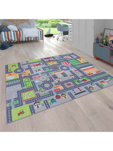 KADIMA DESIGN Kinderteppich waschmaschinenwaschbar Dorf‑ und Bauernhofplan Kinder in Grau