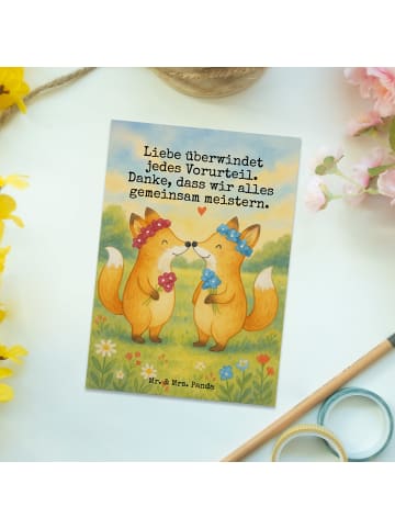 Mr. & Mrs. Panda Postkarte Füchse Lesbian Pride Design mit Spruch in Weiß