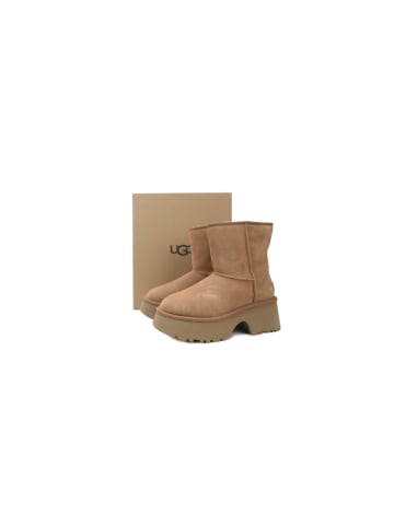UGG Plateaustiefelette in Kastanienbraun EUR 40