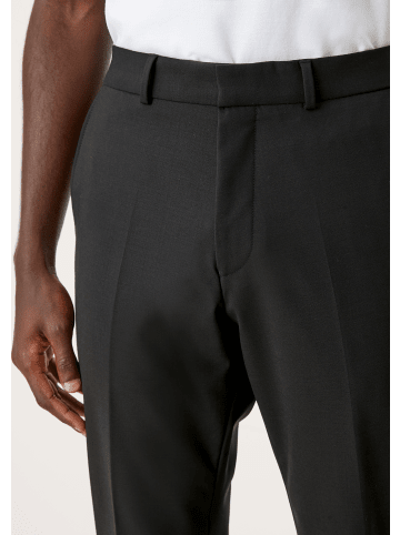 s.Oliver BLACK LABEL Hose lang in Schwarz