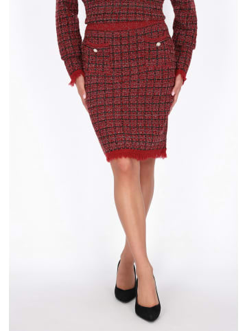 faina Women Skirt in burgundy black gold