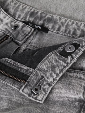 TWO SOON Jeans in Light Grey Denim