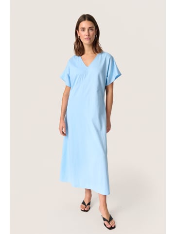 Soaked in Luxury Kleid SLBamone Gerade Passform in Vista Blue