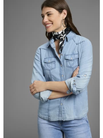 Laura Scott Nickituch in weiß-schwarz